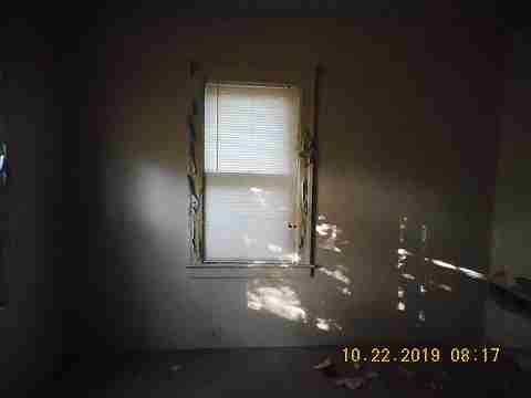 2675 Glendale (38)_m.jpg